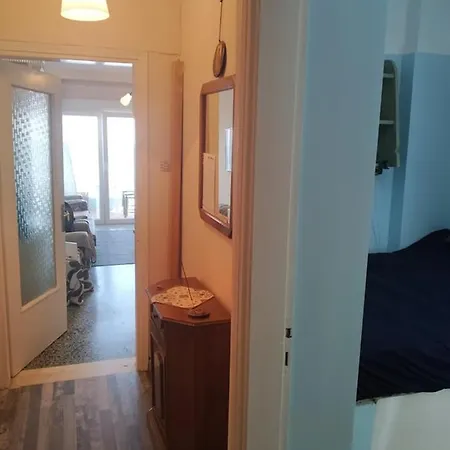 A Spectacular View Of The Thermaikos Apartment