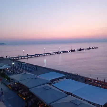 A Spectacular View Of The Thermaikos Apartment *